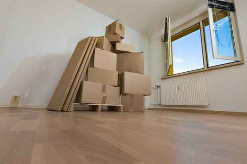 Local moving van transport for flats and houses