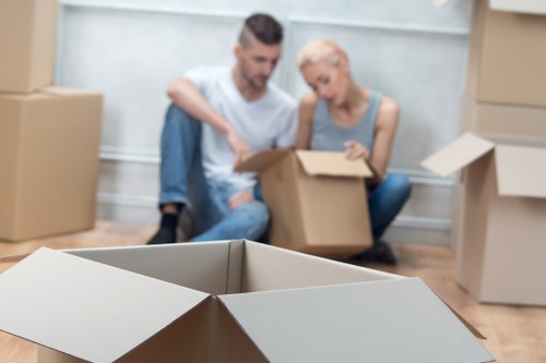 Practical moving truck for flats and houses in New Addington